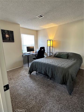 1537 W Avenue L 4, Lancaster, CA 93534