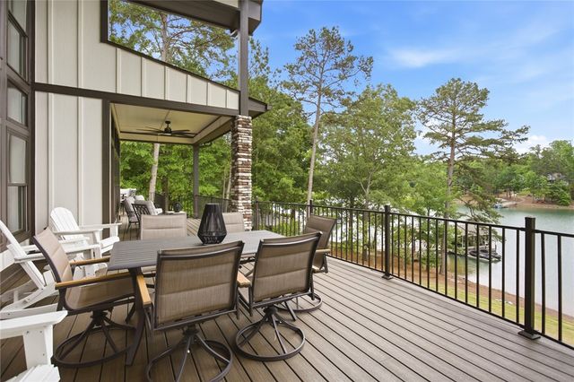 518 Magellan Drive, West Union, SC 29696