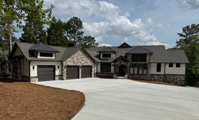 518 Magellan Drive, West Union, SC 29696