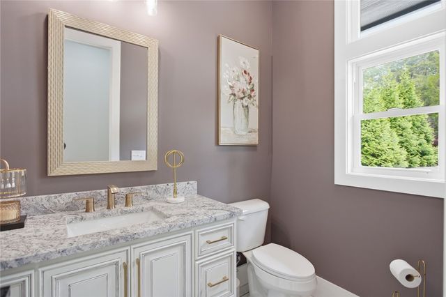 518 Magellan Drive, West Union, SC 29696