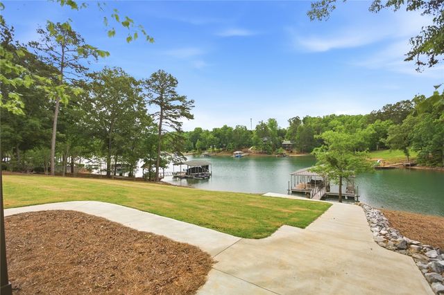518 Magellan Drive, West Union, SC 29696