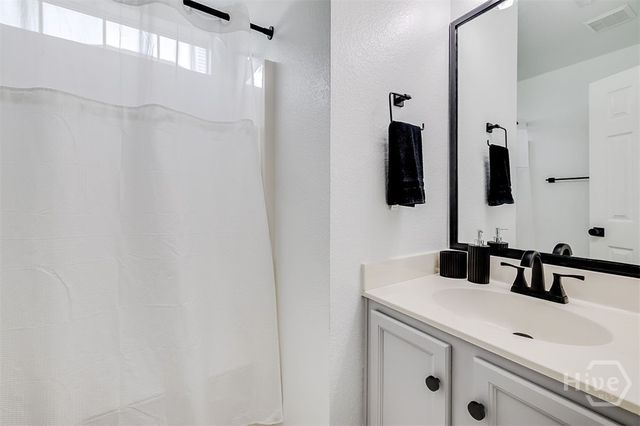 16 Fairgreen Street, Savannah, GA 31407