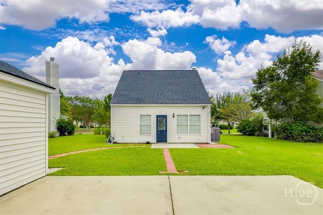 16 Fairgreen Street, Savannah, GA 31407