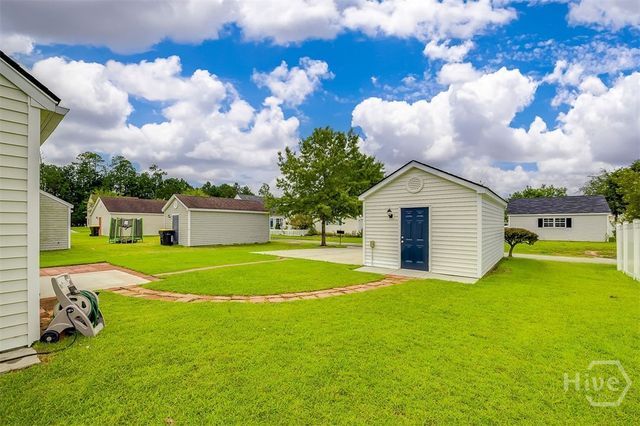 16 Fairgreen Street, Savannah, GA 31407
