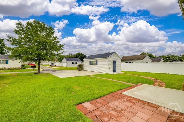 16 Fairgreen Street, Savannah, GA 31407