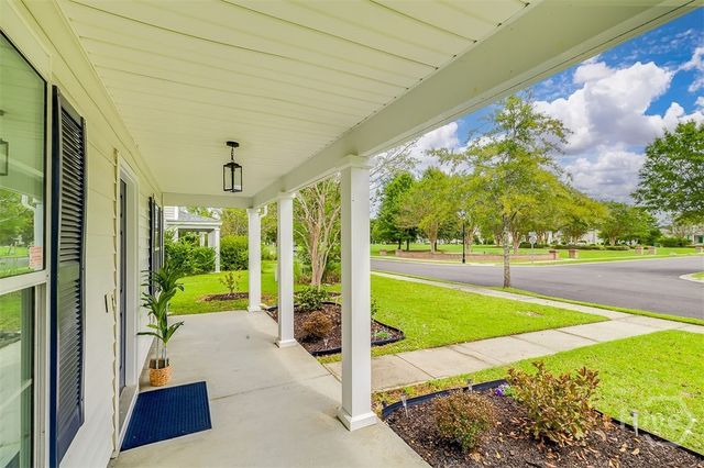 16 Fairgreen Street, Savannah, GA 31407