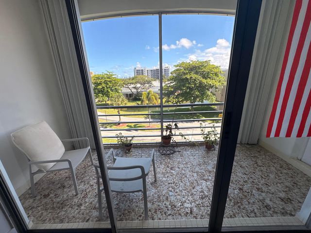 608 NE 2nd Street 432, Dania Beach, FL 33004