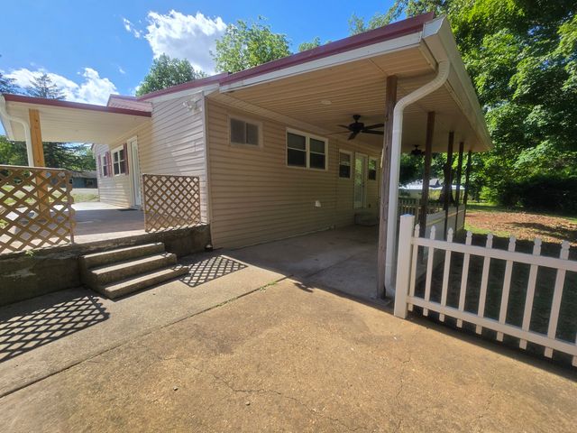 180 Beauchamp Boulevard, Somerset, KY 42503