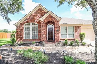 34 Crestview Trail, Houston, TX 77082