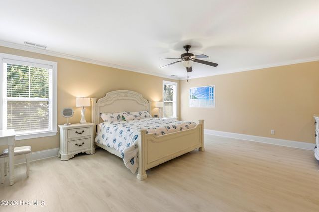 5141 Laurenbridge Lane, Wilmington, NC 28409