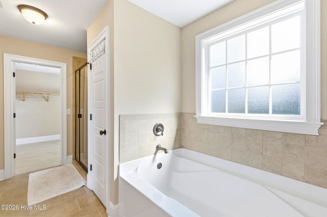5141 Laurenbridge Lane, Wilmington, NC 28409
