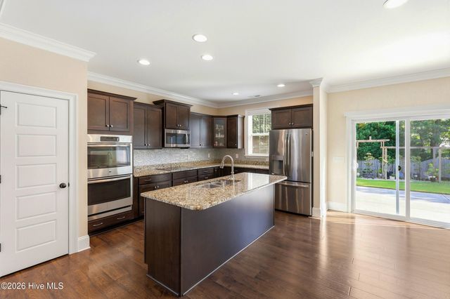 5141 Laurenbridge Lane, Wilmington, NC 28409
