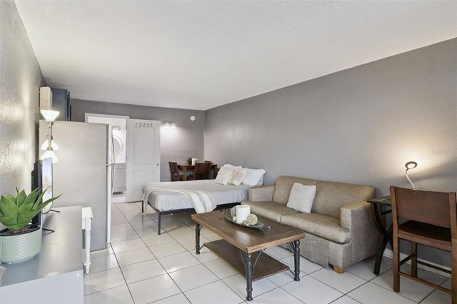 43420 HIGHWAY 27 464, Davenport, FL 33837