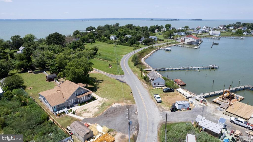 2404 HOOPERS ISLAND RD, Fishing Creek, MD 21634