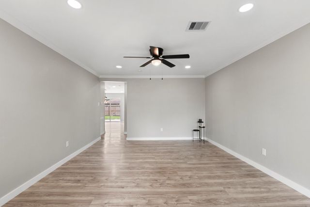 202 Harold Lane, Baytown, TX 77521