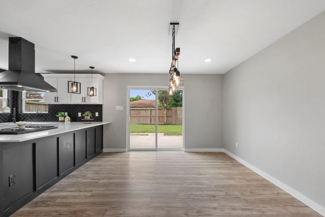 202 Harold Lane, Baytown, TX 77521