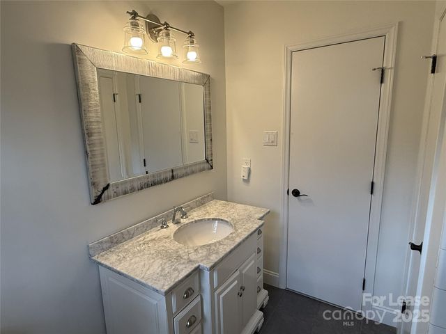 6611 Lancer Drive, Charlotte, NC 28226