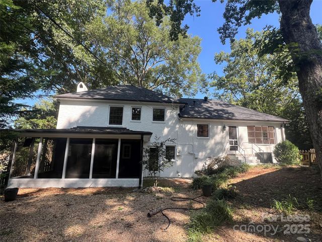 6611 Lancer Drive, Charlotte, NC 28226