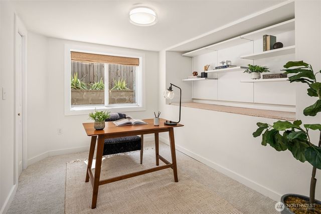 906 29th Avenue, Seattle, WA 98122