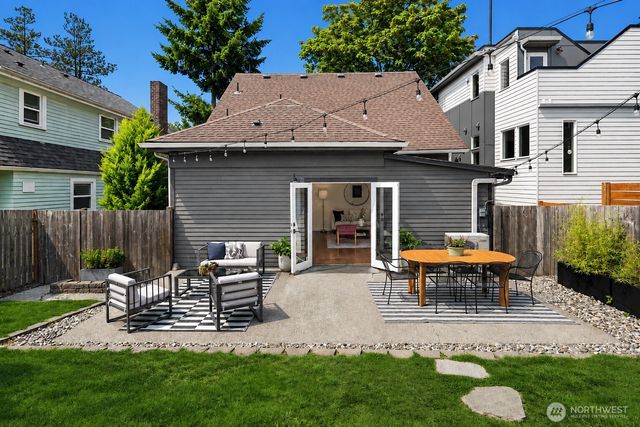 906 29th Avenue, Seattle, WA 98122