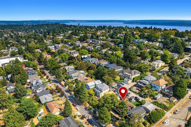 906 29th Avenue, Seattle, WA 98122