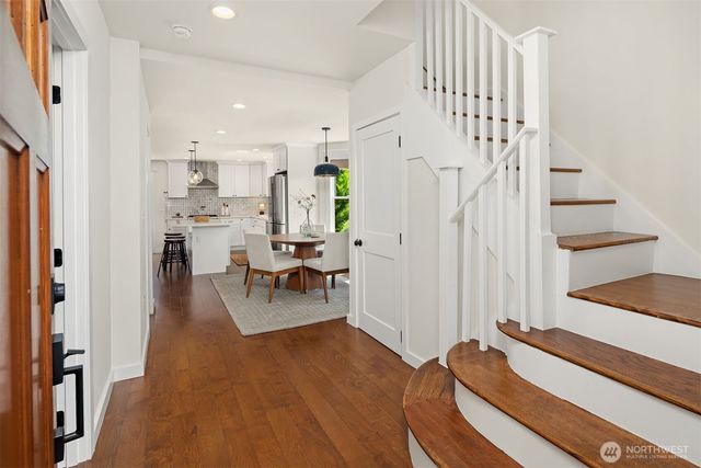 906 29th Avenue, Seattle, WA 98122