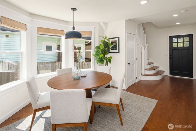 906 29th Avenue, Seattle, WA 98122