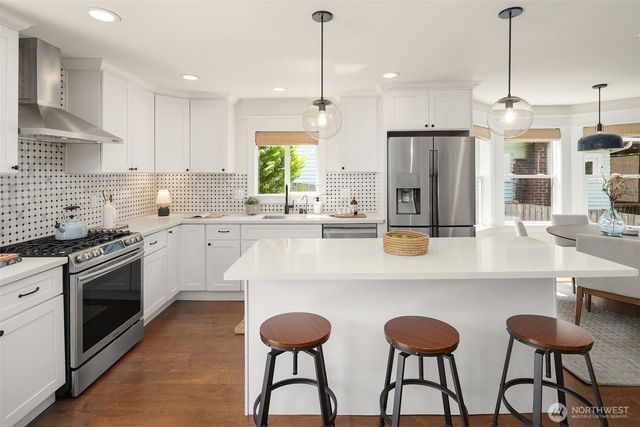 906 29th Avenue, Seattle, WA 98122