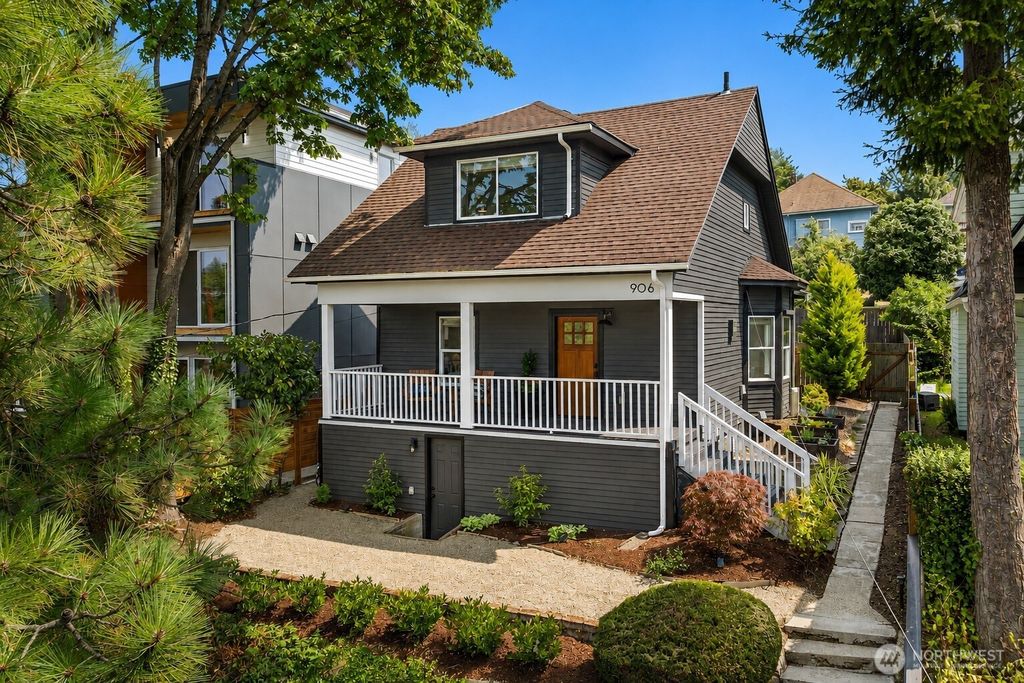 906 29th Avenue, Seattle, WA 98122