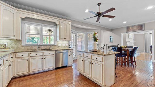 1210 Auxford, Tuscaloosa, AL 35401