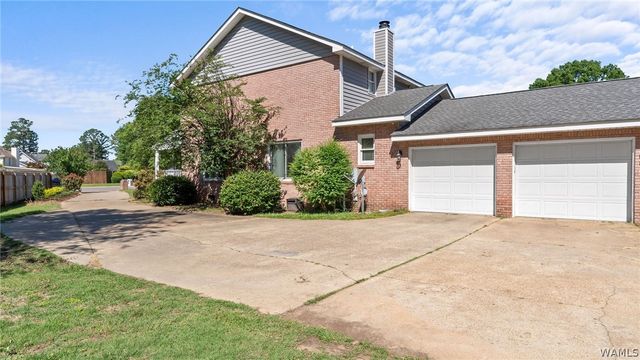 1210 Auxford, Tuscaloosa, AL 35401