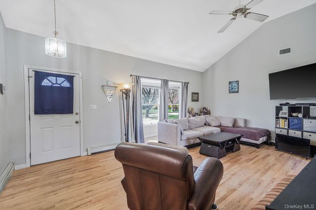 84 Crystal Drive, Aquebogue, NY 11931