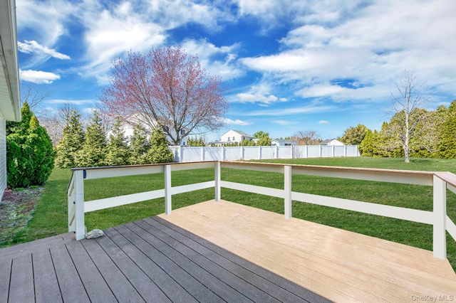 84 Crystal Drive, Aquebogue, NY 11931