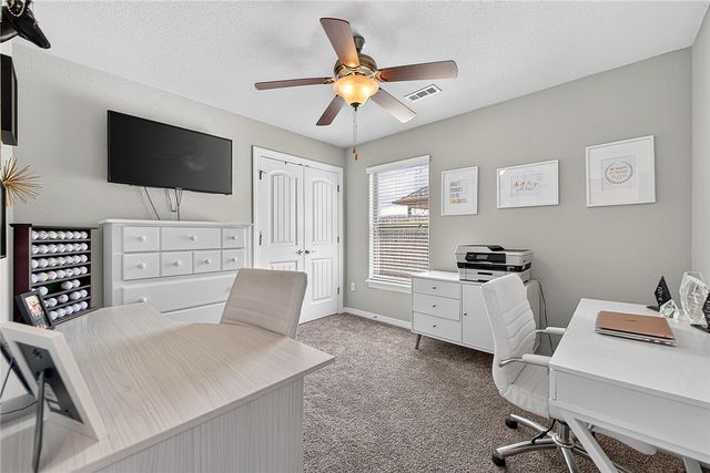 4590 W Croft Drive, Fayetteville, AR 72704