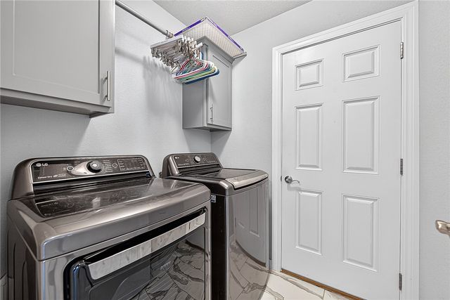 4590 W Croft Drive, Fayetteville, AR 72704