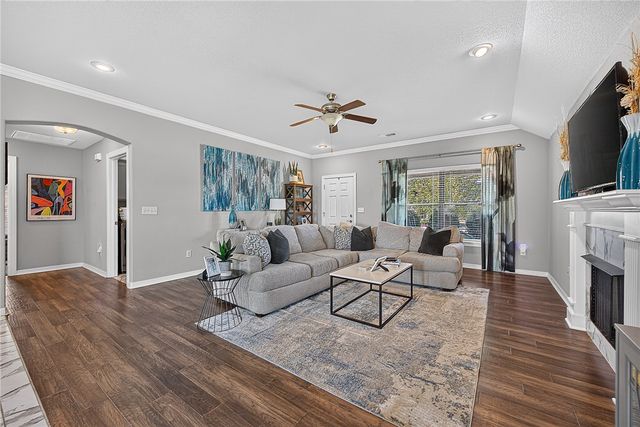 4590 W Croft Drive, Fayetteville, AR 72704