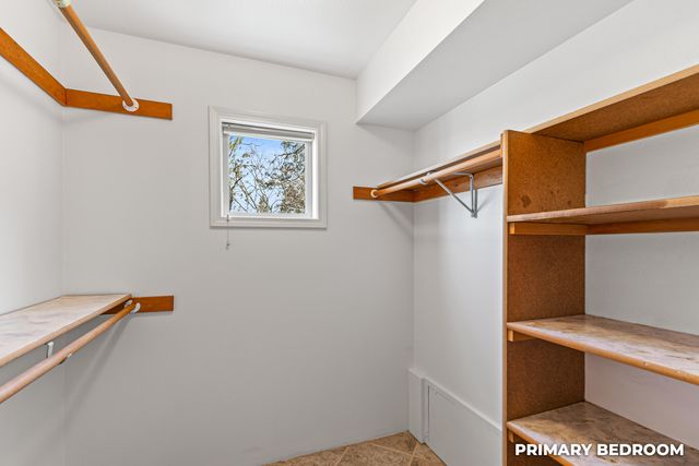 211 Glenview Drive, Ashland, OR 97520