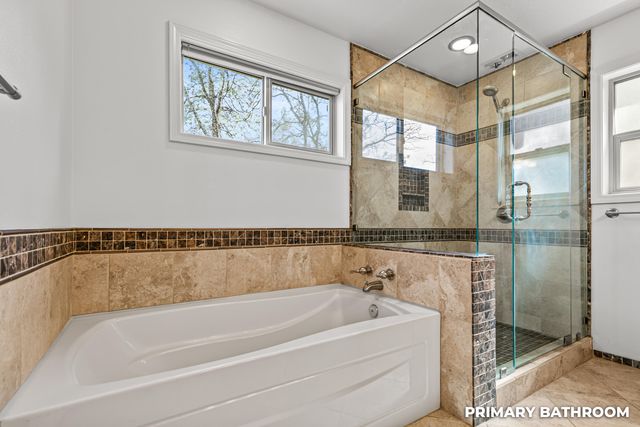 211 Glenview Drive, Ashland, OR 97520