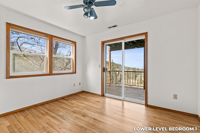 211 Glenview Drive, Ashland, OR 97520