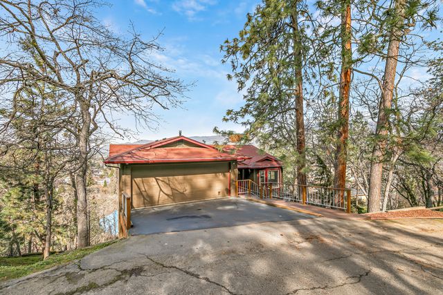 211 Glenview Drive, Ashland, OR 97520