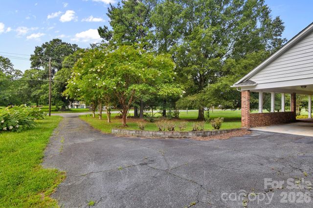 7809, 7837 Lawyers Road, Charlotte, NC 28227