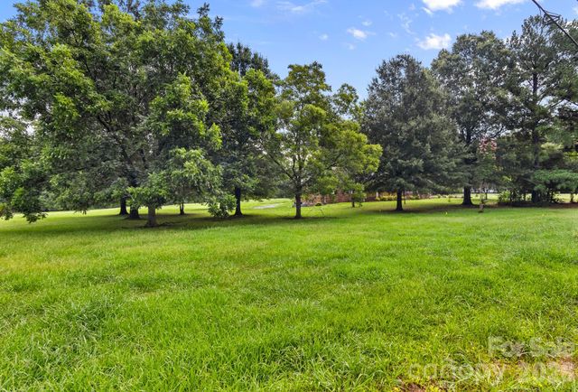 7809, 7837 Lawyers Road, Charlotte, NC 28227