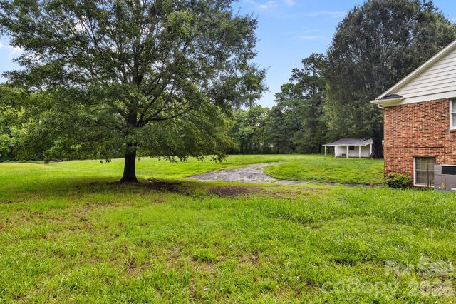 7809, 7837 Lawyers Road, Charlotte, NC 28227