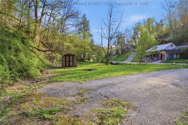 1609 Sugar Creek Drive, Charleston, WV 25387