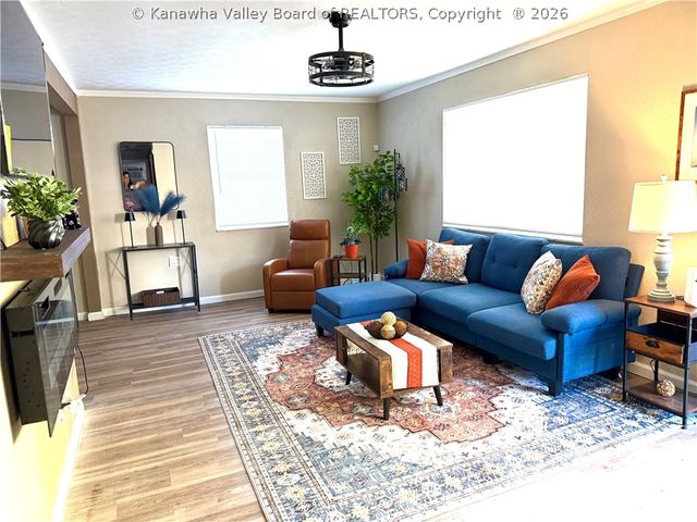 1609 Sugar Creek Drive, Charleston, WV 25387