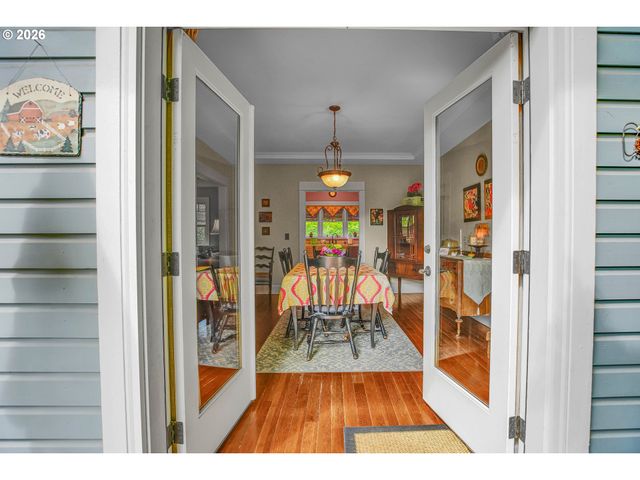 2123 15TH Ave, Forest Grove, OR 97116