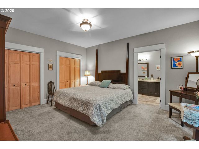 2123 15TH Ave, Forest Grove, OR 97116