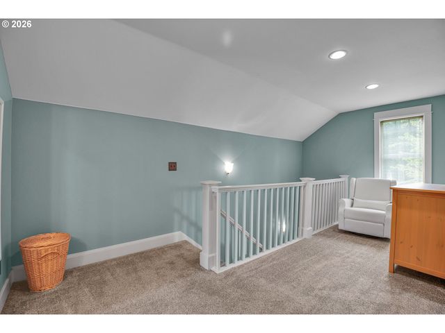 2123 15TH Ave, Forest Grove, OR 97116