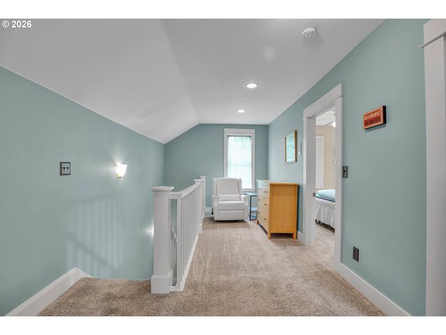 2123 15TH Ave, Forest Grove, OR 97116