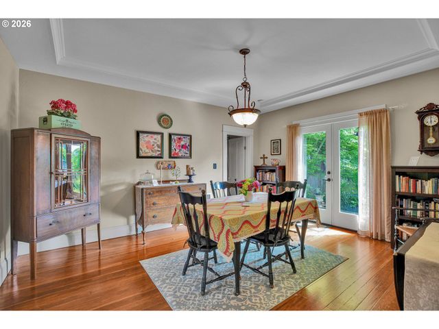 2123 15TH Ave, Forest Grove, OR 97116